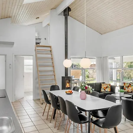 Front In Vaeggerlose With Sauna * Bøtø By