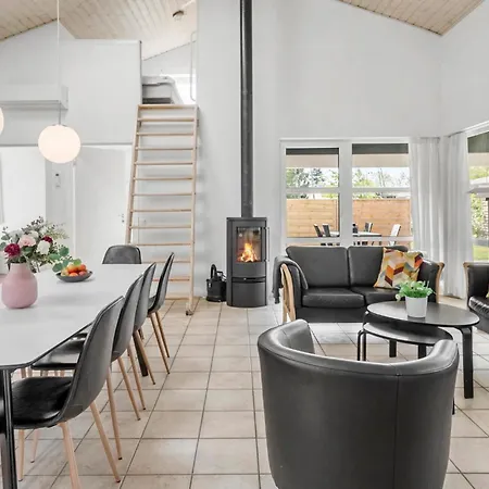 Front In Vaeggerlose With Sauna